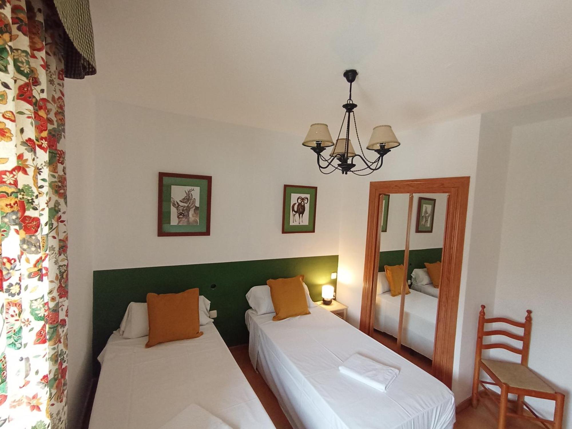 Hostal Rural Alto Tajo Poveda Poveda de la Sierra 外观 照片