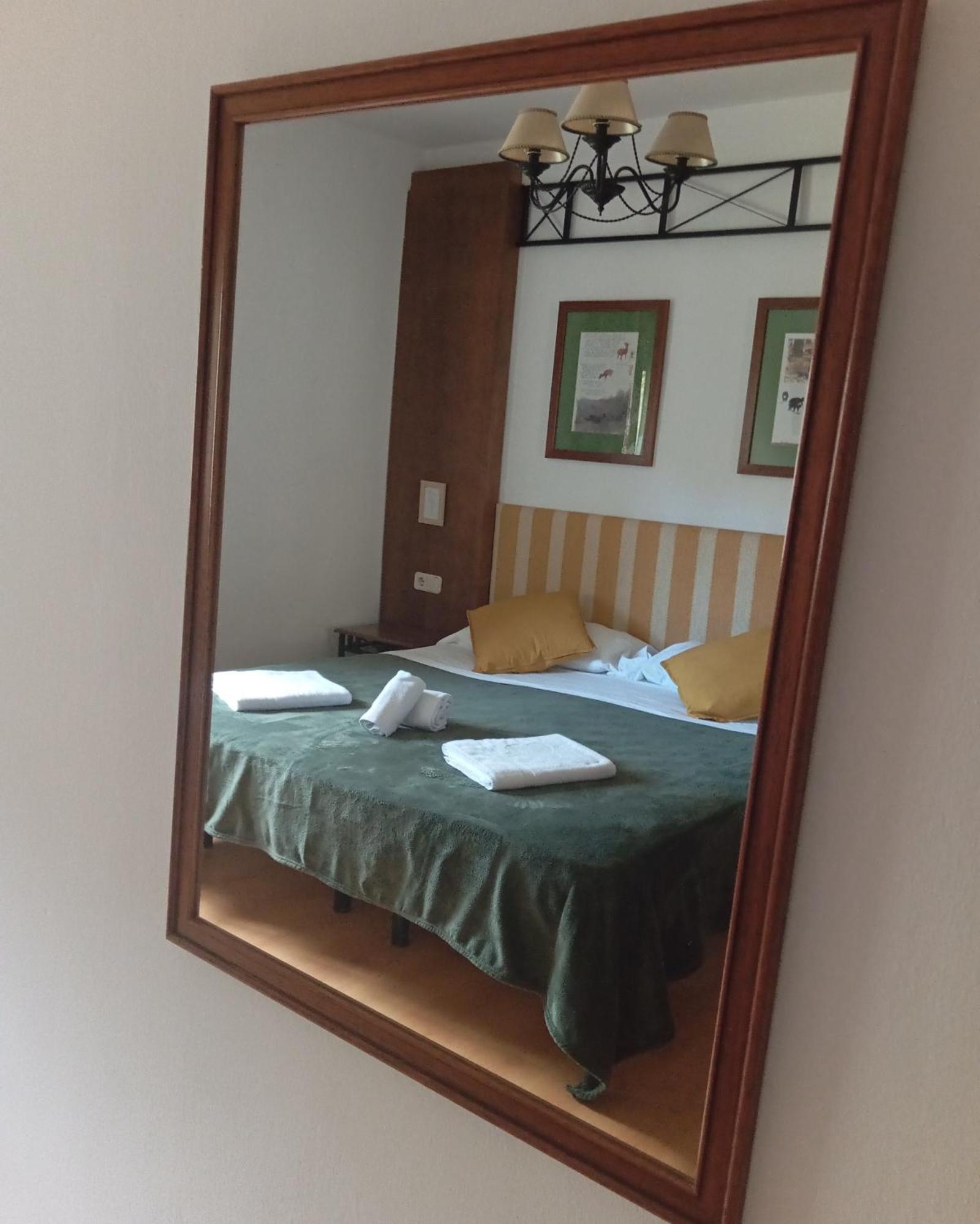 Hostal Rural Alto Tajo Poveda Poveda de la Sierra 外观 照片