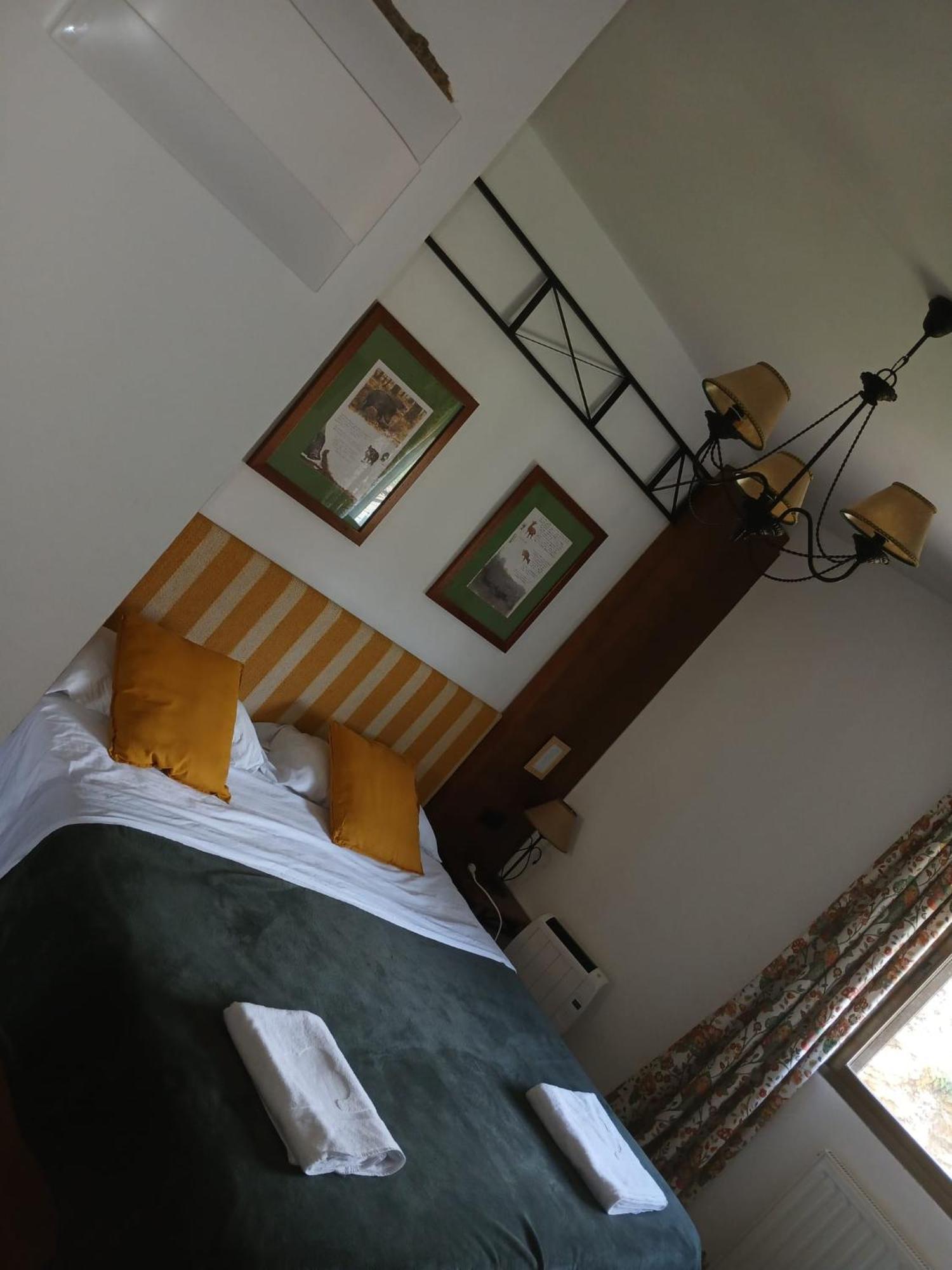 Hostal Rural Alto Tajo Poveda Poveda de la Sierra 外观 照片